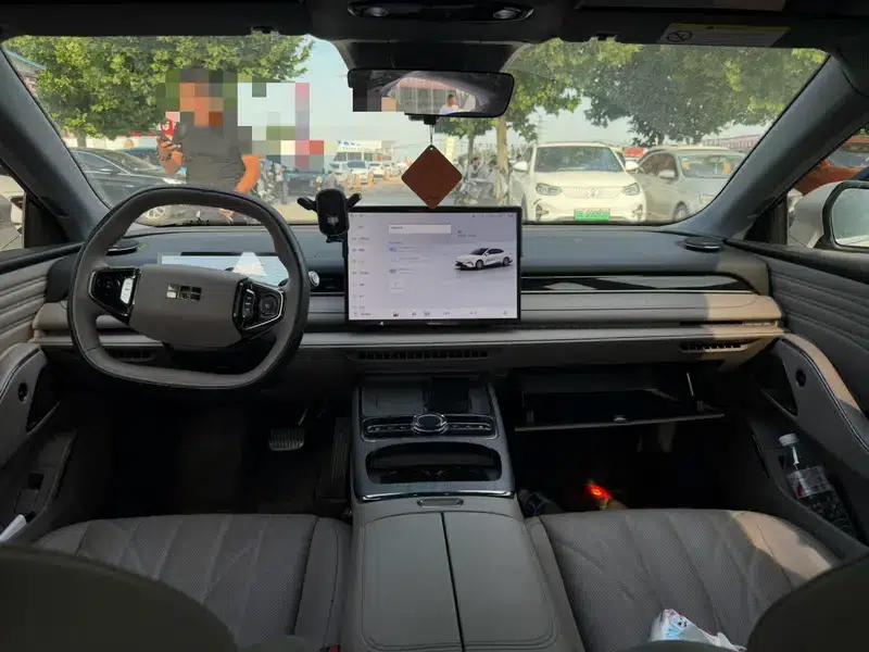 Galaxy Star 8 PHEV 2025 130km EM-i Premium Edition — миниатюра 8