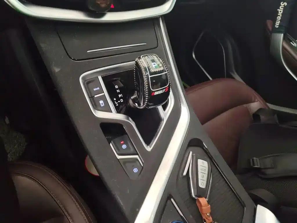 Jiaji New Energy 2022 1.5TD PHEV Platinum Comfort Edition — миниатюра 6