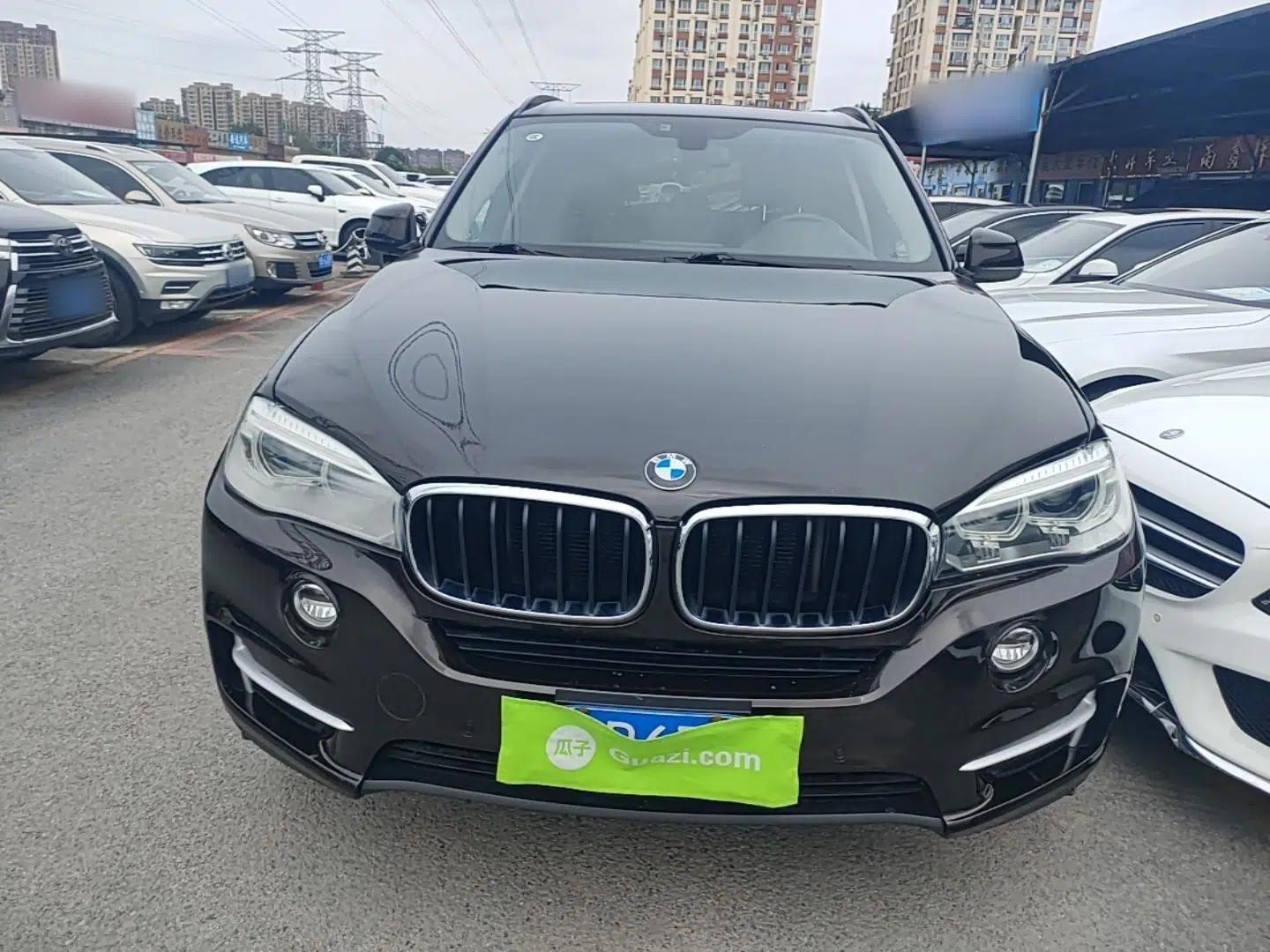 BMW X5 2014 xDrive35i U.S. specification — миниатюра 2