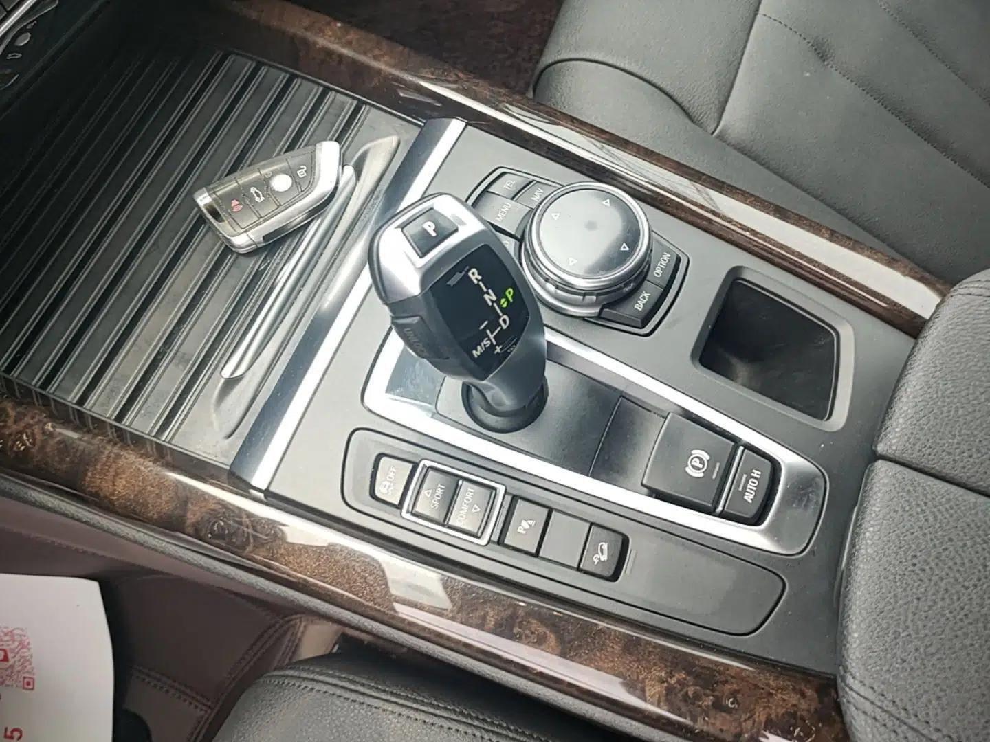 BMW X5 2014 xDrive35i U.S. specification — миниатюра 16