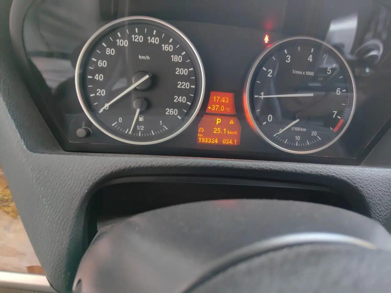 BMW X5 2013 xDrive35i Luxury Model — миниатюра 12