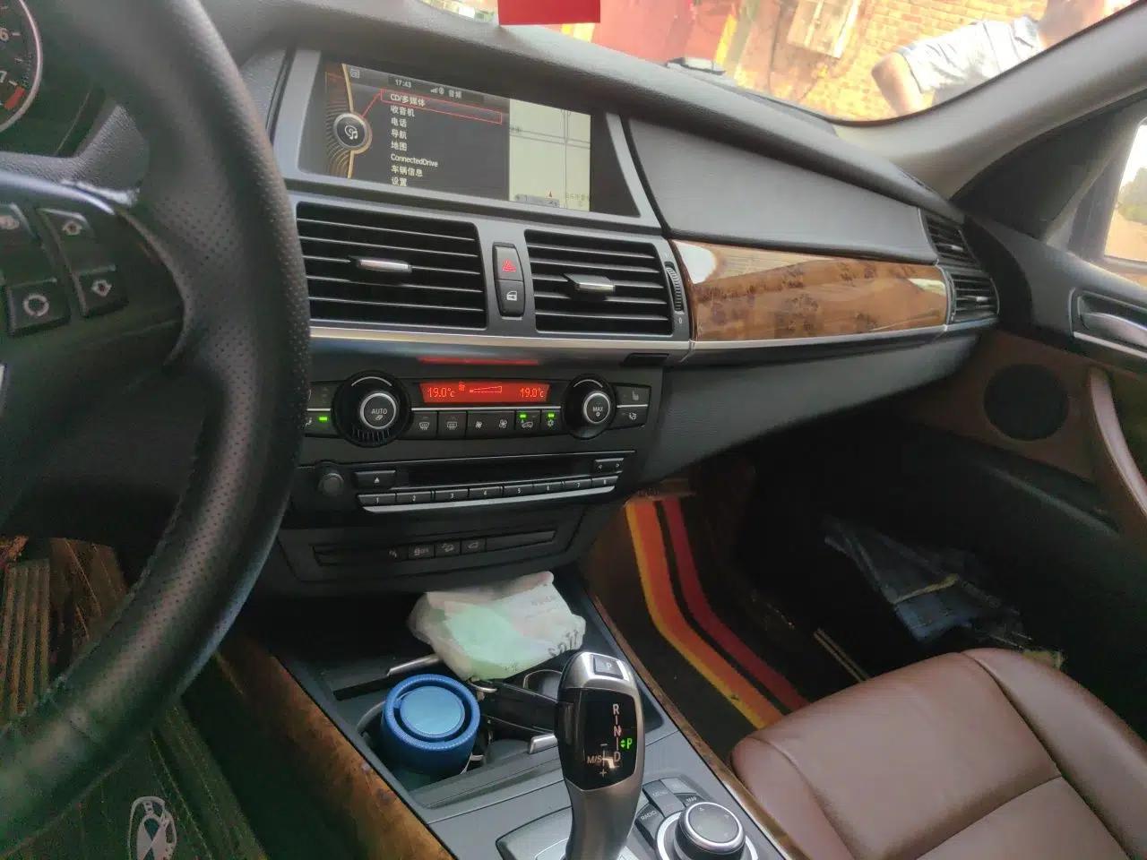 BMW X5 2013 xDrive35i Luxury Model — миниатюра 13