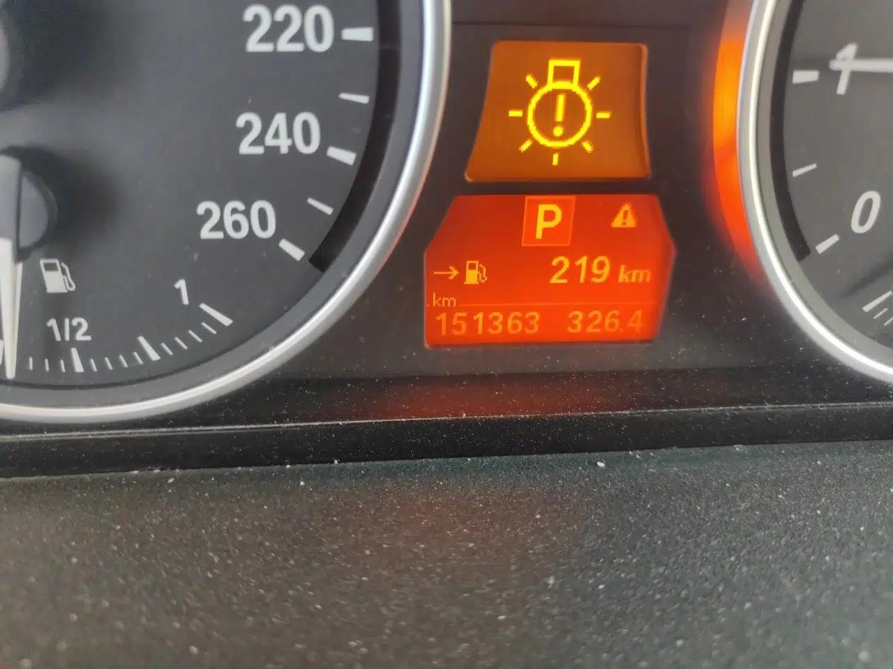BMW X5 2011 xDrive35i Leading Model — миниатюра 12
