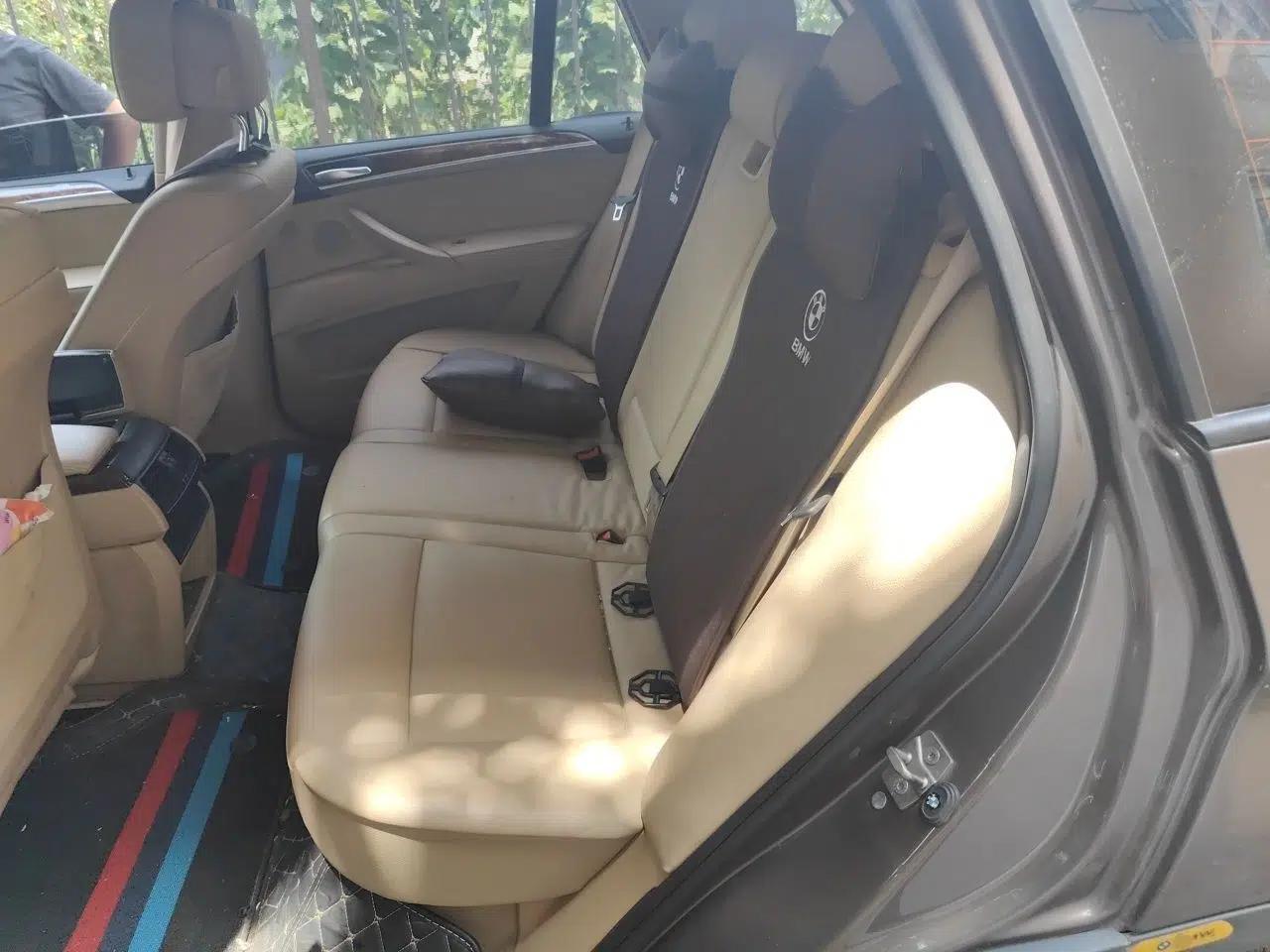 BMW X5 2011 xDrive35i Leading Model — миниатюра 17