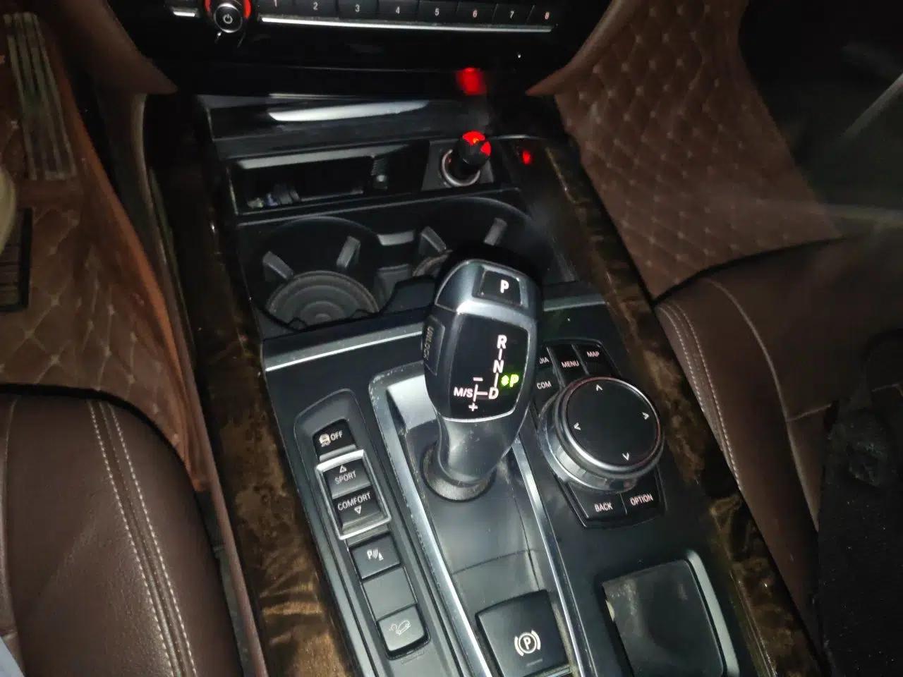 BMW X5 2018 xDrive28i — миниатюра 14