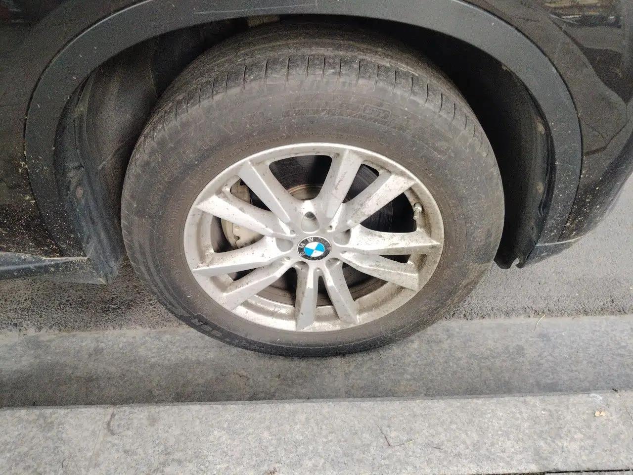 BMW X5 2015 xDrive28i — миниатюра 8