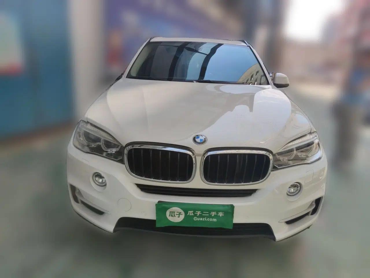BMW X5 2015 xDrive28i — миниатюра 2