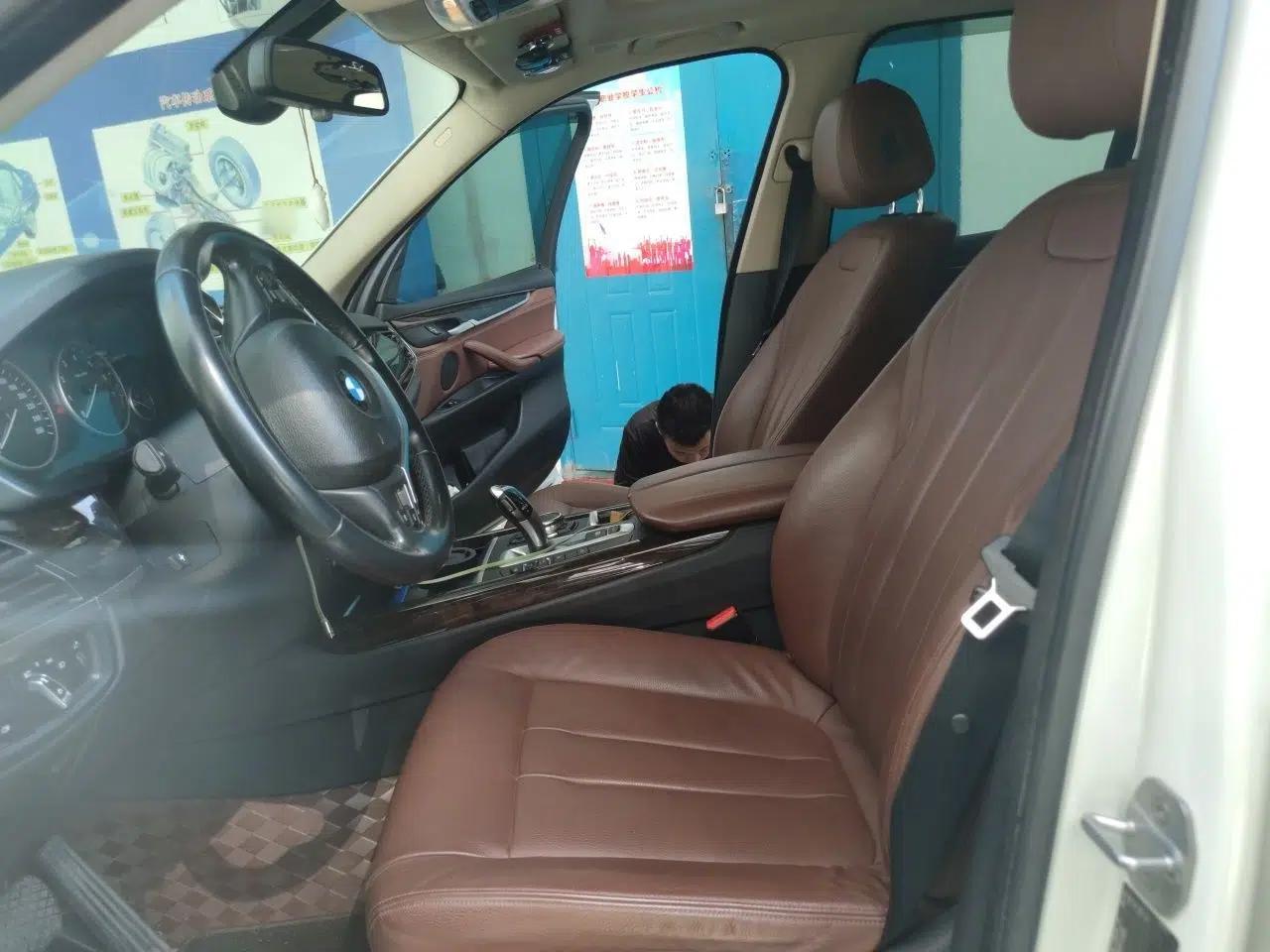 BMW X5 2015 xDrive28i — миниатюра 15