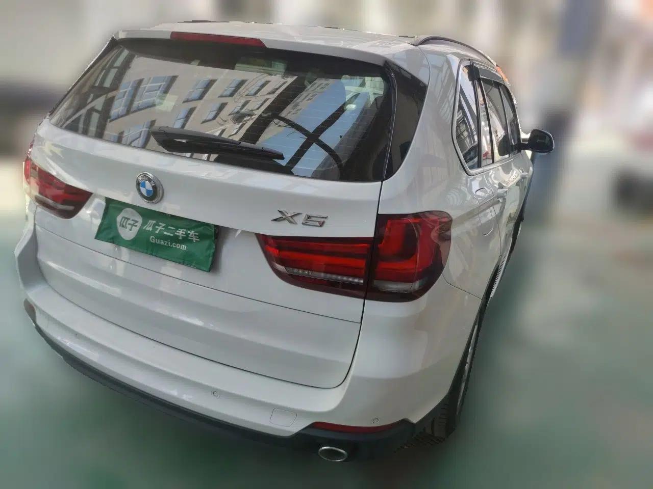 BMW X5 2015 xDrive28i — миниатюра 6
