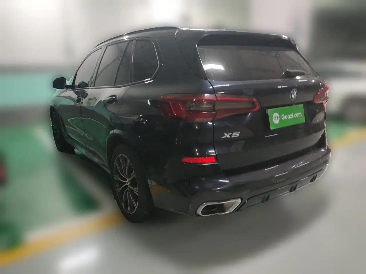BMW X5 Manufactured in February 2019 by Denaken, 3.0-liter engine, 5 seats, panoramic sunroof, automatic transmission, gasoline-powered. — миниатюра 4