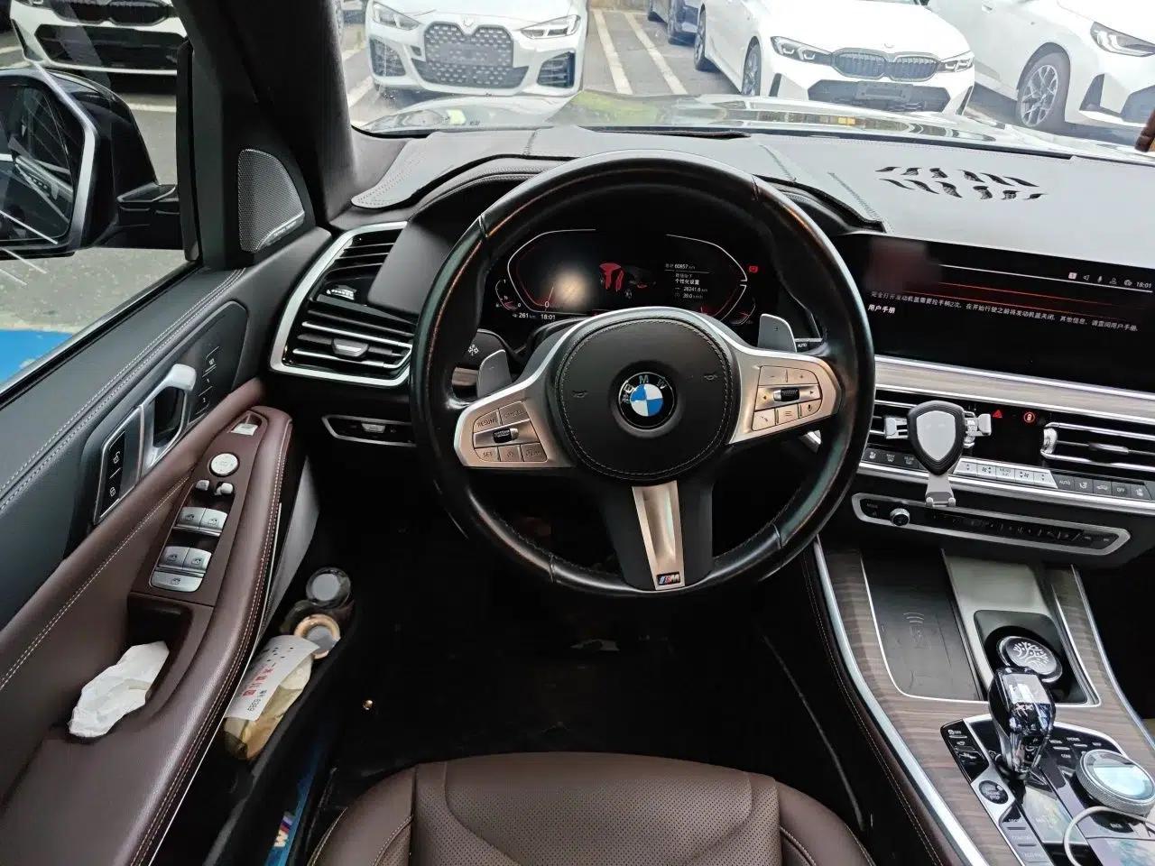 BMW X5 2022 Restyled xDrive 40Li M Sport Package — миниатюра 10