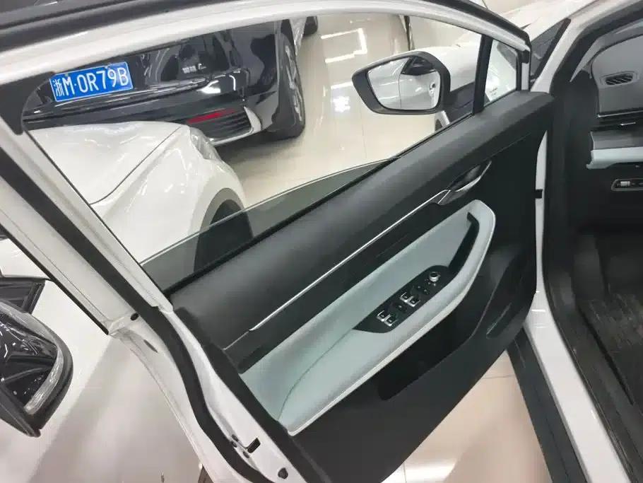 Geely Emgrand S 2022 1.4T CVT Crossover Player Edition — миниатюра 7