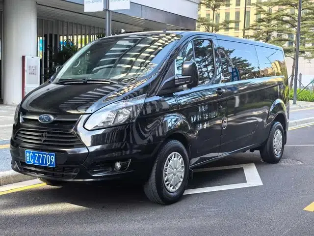 Ford Transit 2021 2.0T Diesel Manual Premium Commercial/Vehicle Type, 9 Seats, Central Wheelbase, Central Roof, China VI Emission Standard
