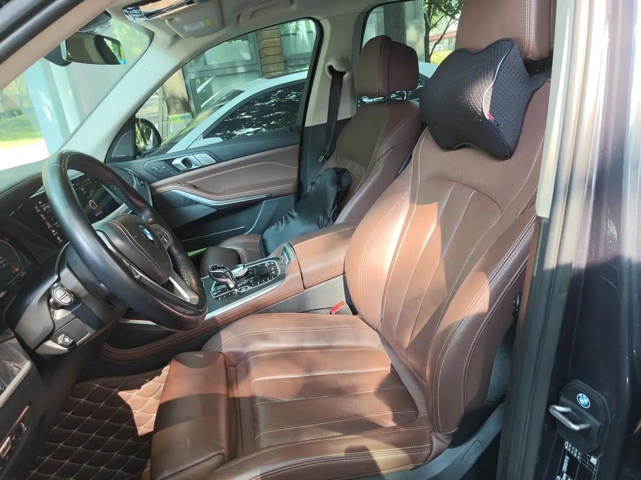 BMW X7 2020 xDrive40i Luxury Package with Leading Features — миниатюра 15