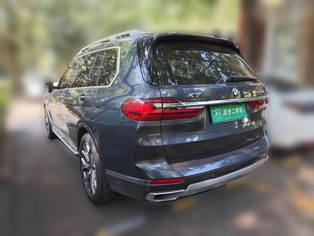 BMW X7 2020 xDrive40i Luxury Package with Leading Features — миниатюра 4