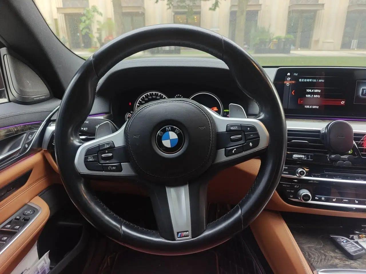 BMW 6 Series GT 2018 630i M Sport Package — миниатюра 10