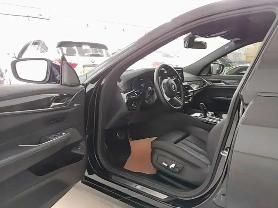 BMW 6 Series GT 2022 630i M Sport Package — миниатюра 23