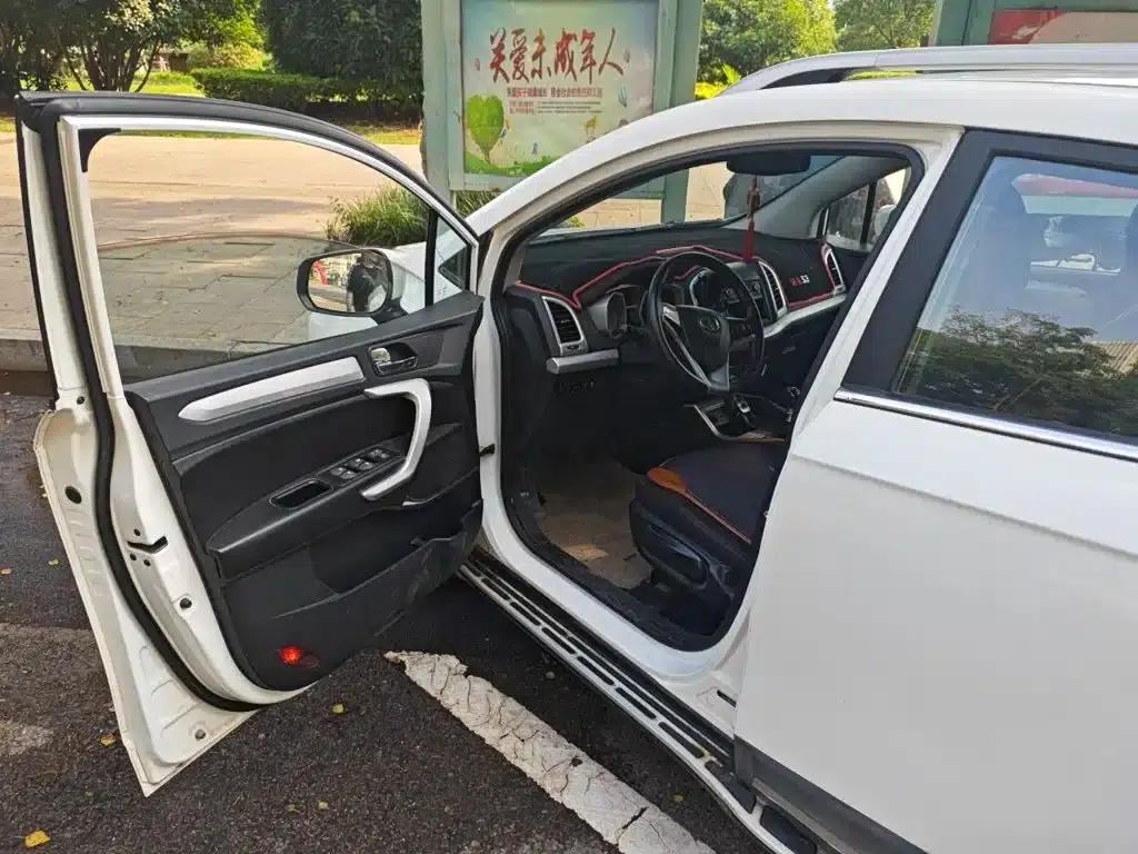 Refine S3 2016 1.5L Manual Deluxe Edition — миниатюра 17