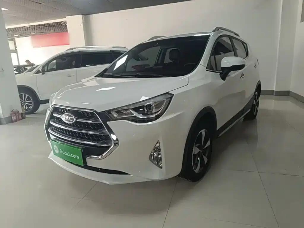Refine S3 2017 1.5L Manual Deluxe Edition — миниатюра 1