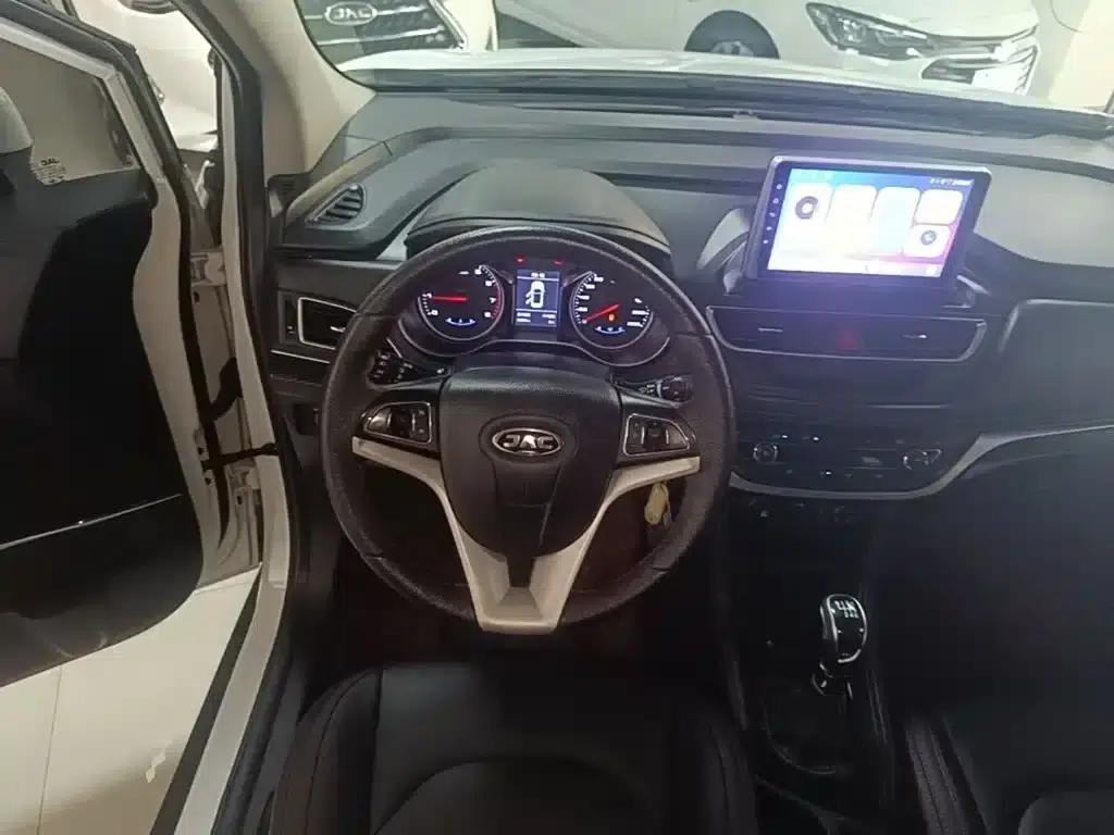 Refine S3 2017 1.5L Manual Deluxe Edition — миниатюра 11