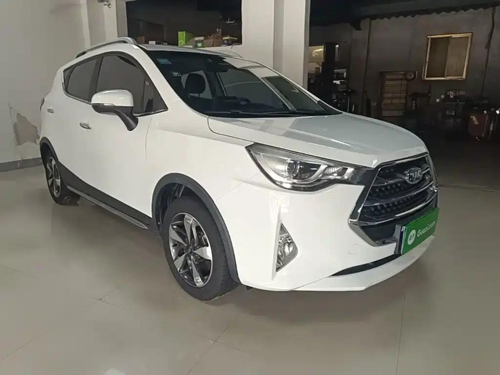 Refine S3 2017 1.5L Manual Deluxe Edition — миниатюра 4