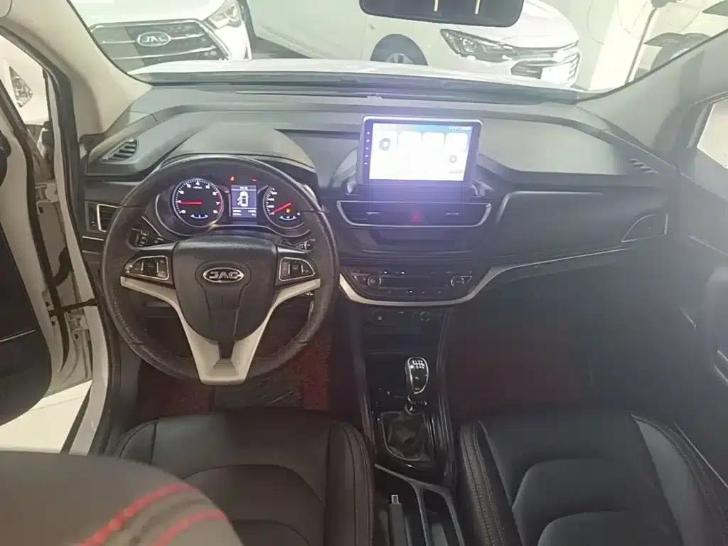 Refine S3 2017 1.5L Manual Deluxe Edition — миниатюра 10