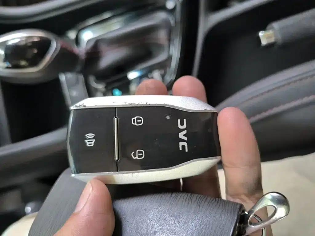 Refine S3 2017 1.6L CVT Smart Interconnected Model — миниатюра 12