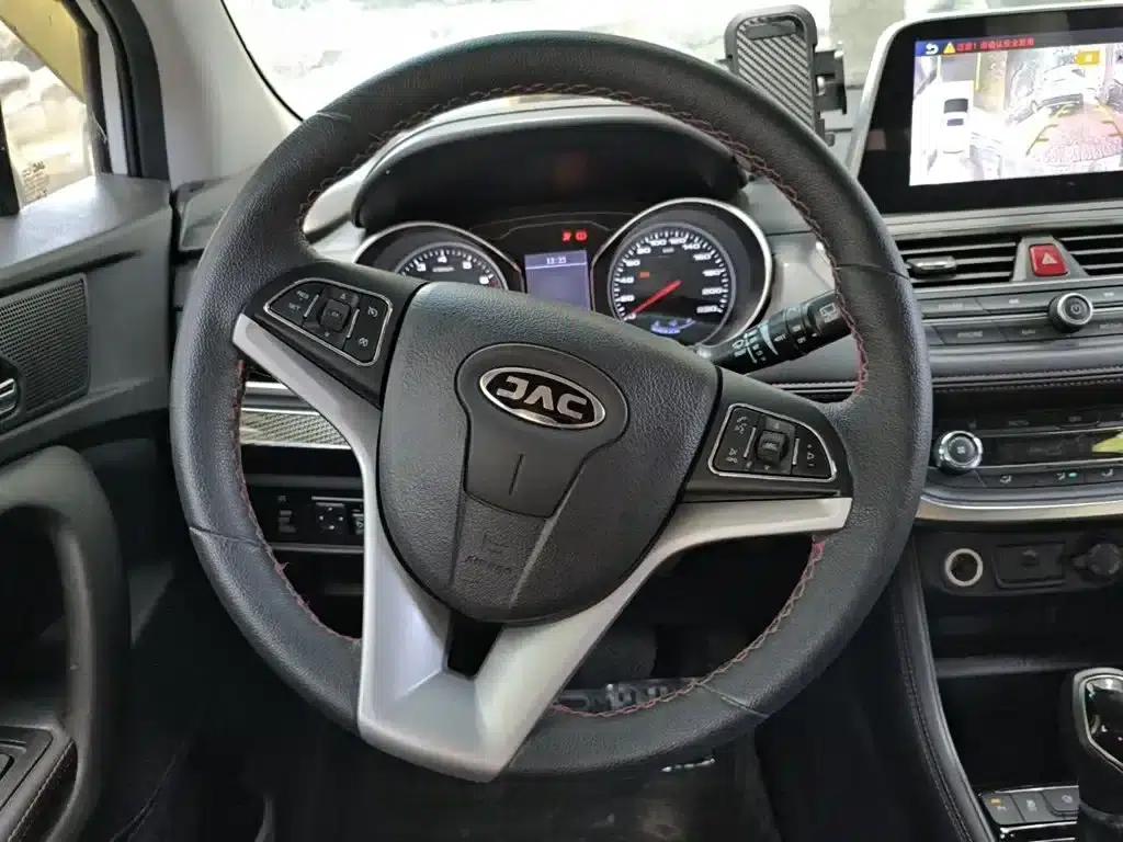 Refine S3 2017 1.6L CVT Smart Interconnected Model — миниатюра 3