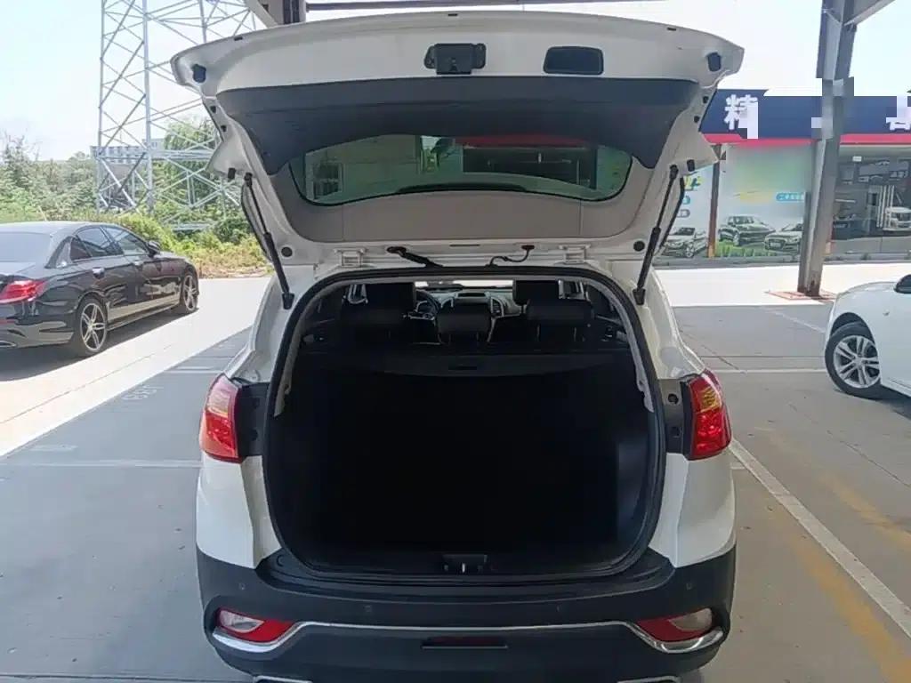Refine S3 2016 1.5L CVT Luxury Intelligent Model — миниатюра 19