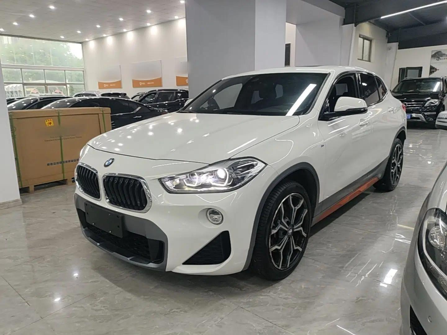 BMW X2 2018 sDrive25i Luxury M Sport Package China V Emission Standard — миниатюра 1