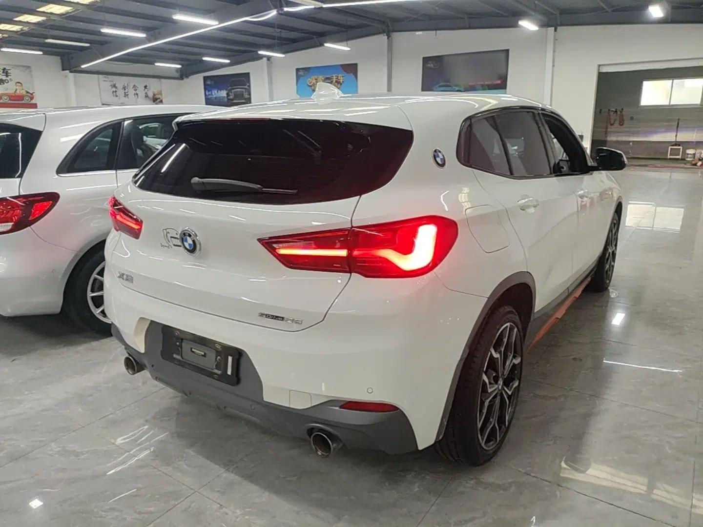 BMW X2 2018 sDrive25i Luxury M Sport Package China V Emission Standard — миниатюра 6