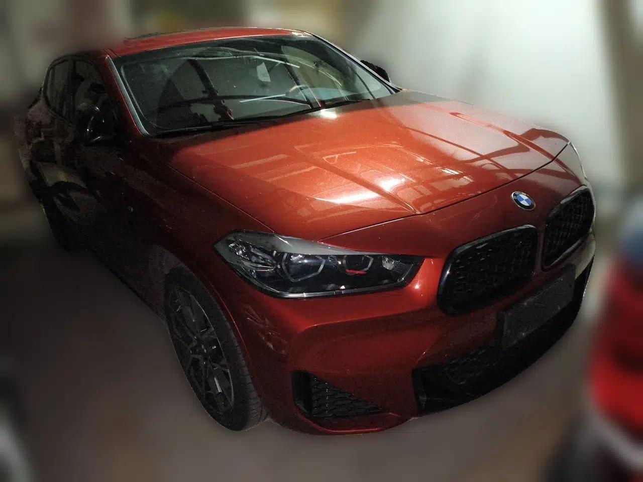 BMW X2 2022 sDrive25i Midnight Edition — миниатюра 3