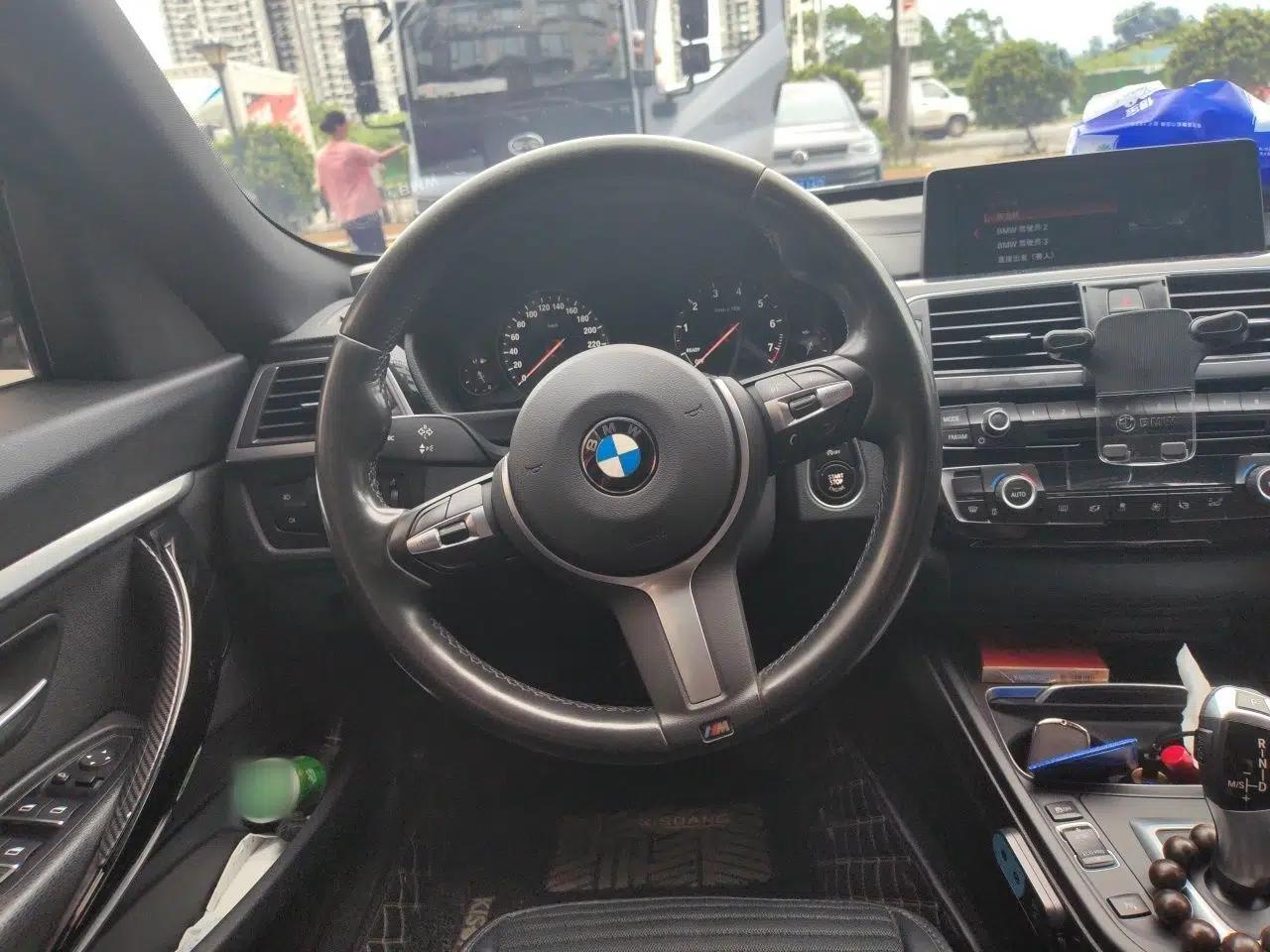 BMW 3 Series GT 2019 320i M Sport Package — миниатюра 10