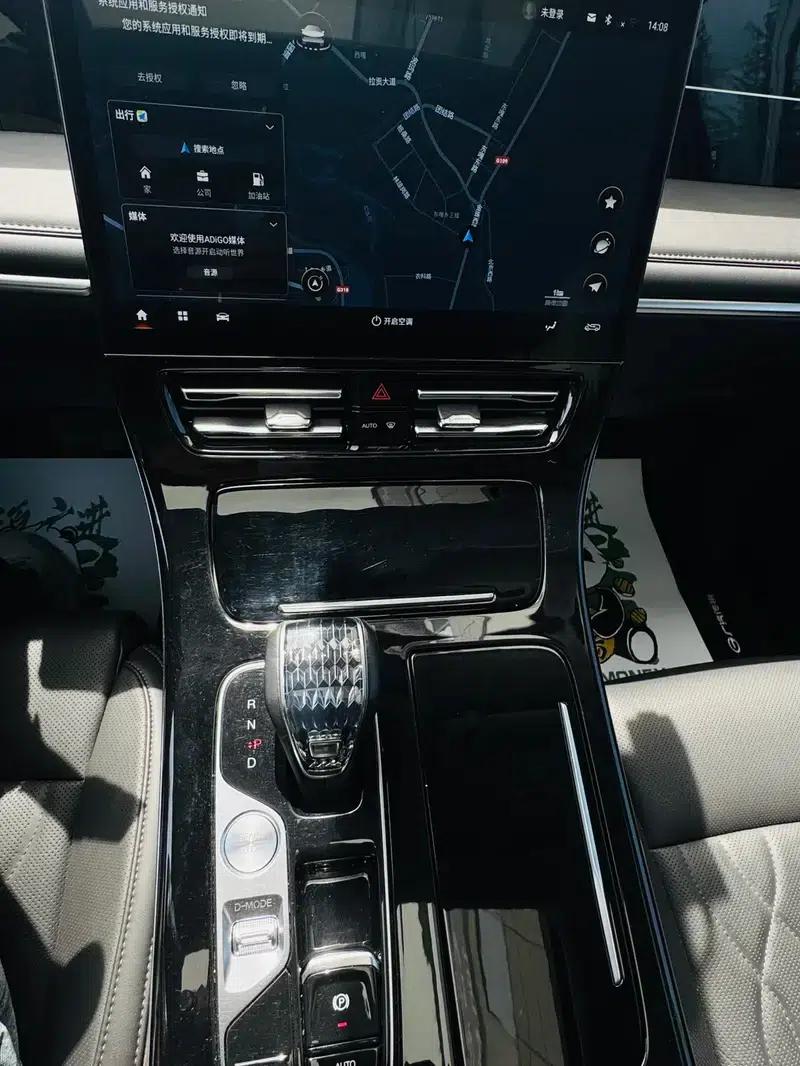 Trumpchi M8 2024 Master Series 2.0TGDI Premium Edition — миниатюра 11