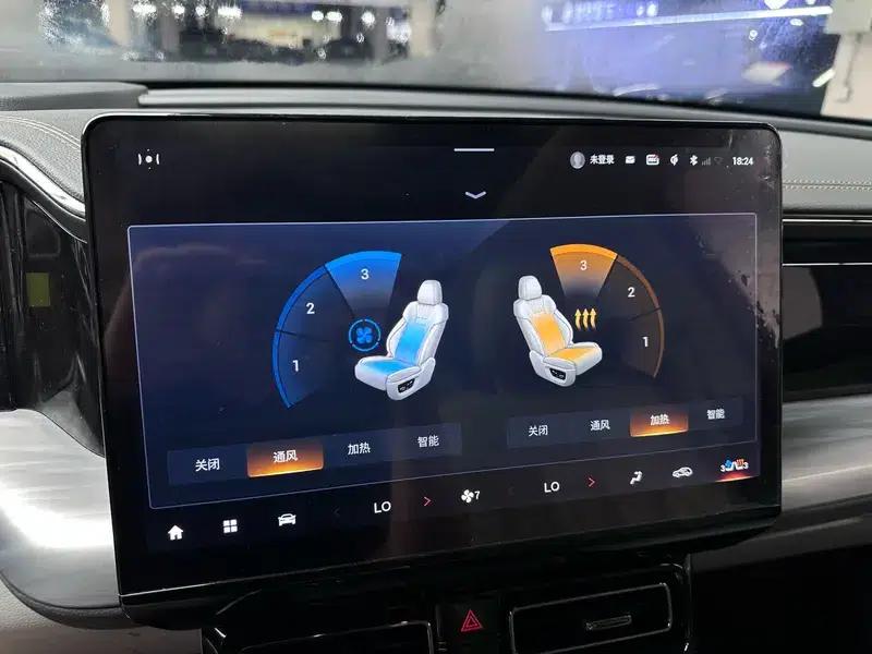 Trumpchi GS8 2022 Dual Engine Series 2.0TM Hybrid 2WD Premium Edition 6-Seater — миниатюра 21