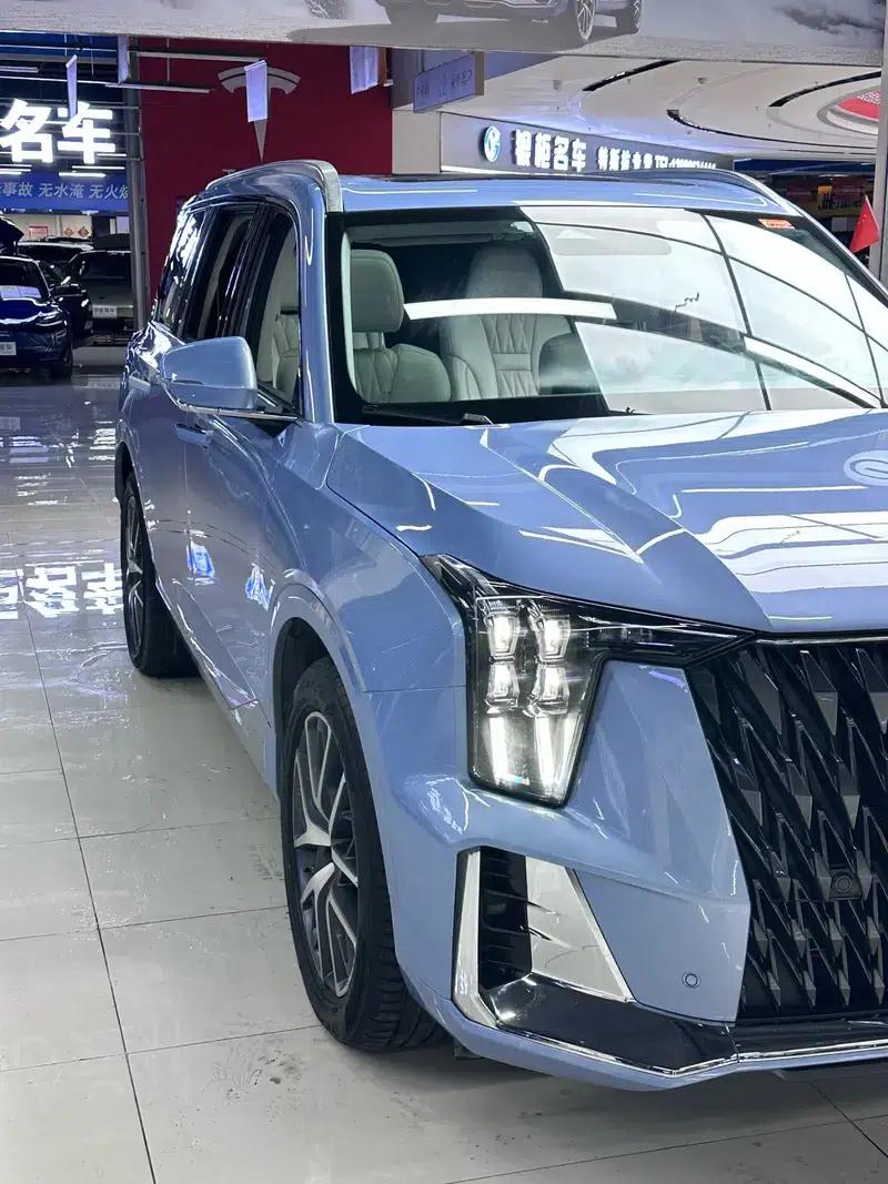 Trumpchi GS8 2022 Dual Engine Series 2.0TM Hybrid 2WD Premium Edition 6-Seater — миниатюра 8