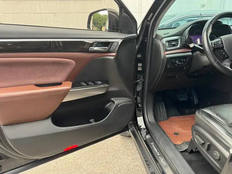 Trumpchi GS8 2017 320T 2WD Luxury Intelligent Connected Edition 7-Seater — миниатюра 9