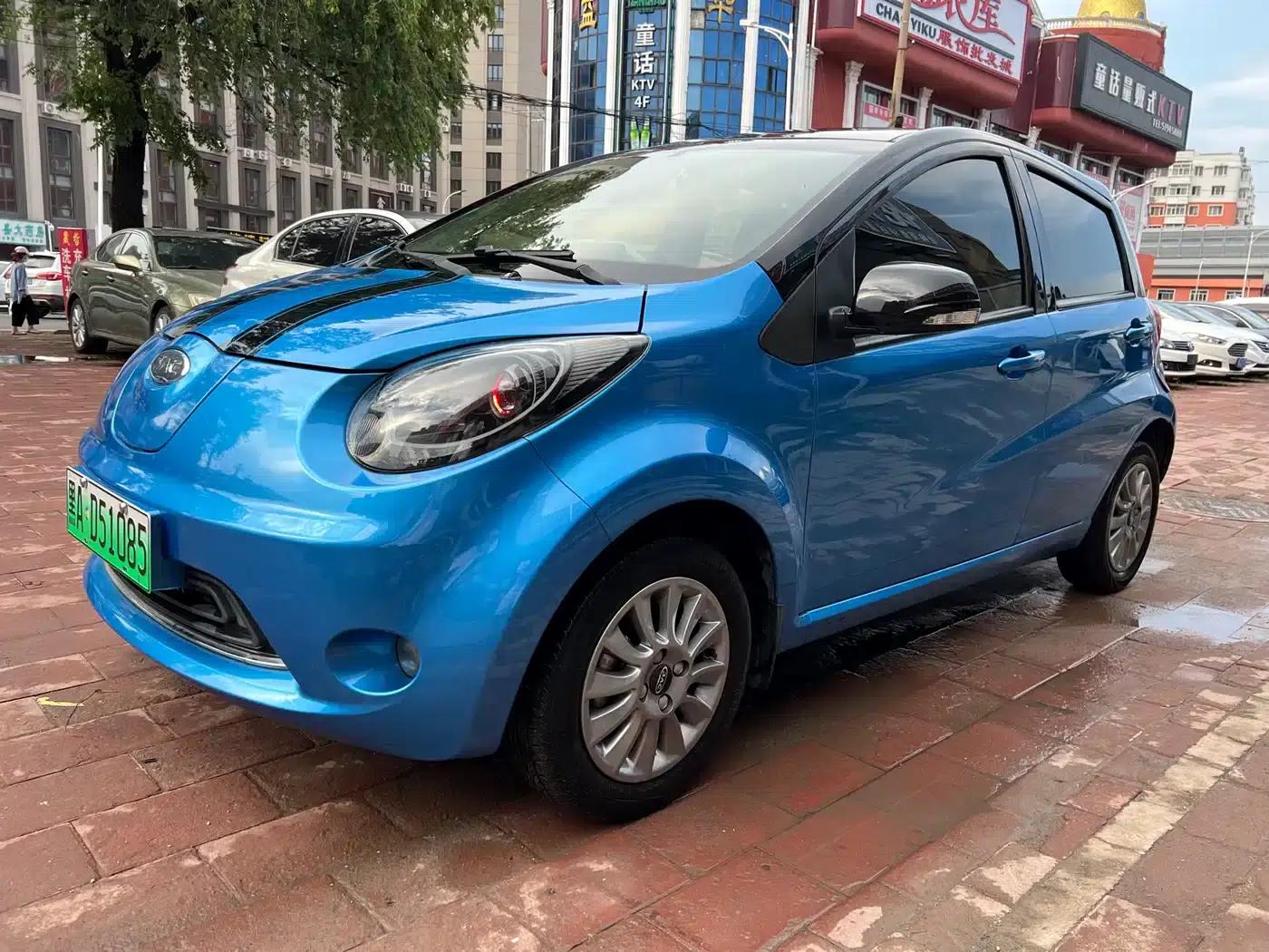 JAC iEV6E 2018 Upgraded Version iEV6E Luxury Intelligent Edition — миниатюра 1