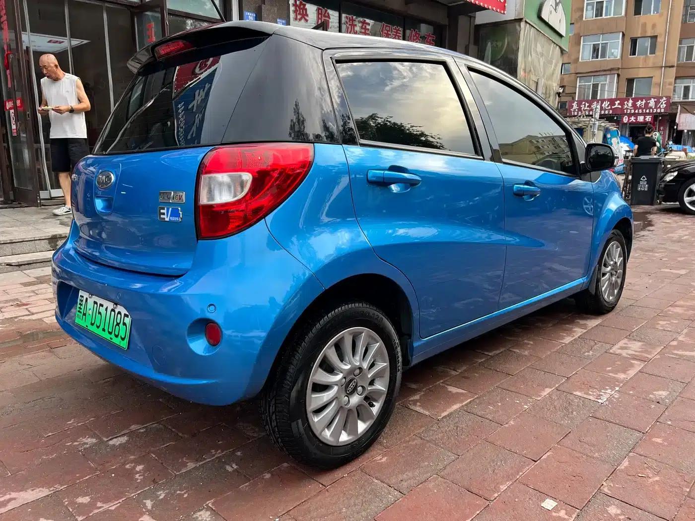 JAC iEV6E 2018 Upgraded Version iEV6E Luxury Intelligent Edition — миниатюра 3