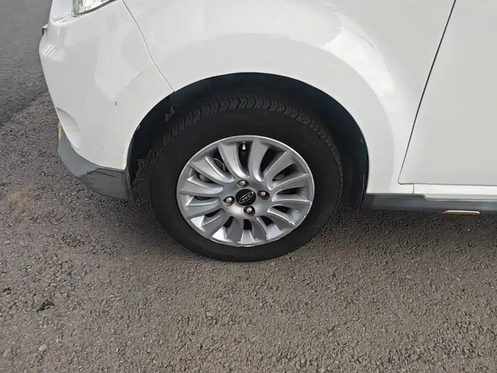 JAC iEV6E 2019 Youth Edition iEV6E Luxury Model — миниатюра 23