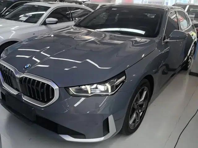 BMW i5 2024 eDrive 35L Prestige Luxury Package