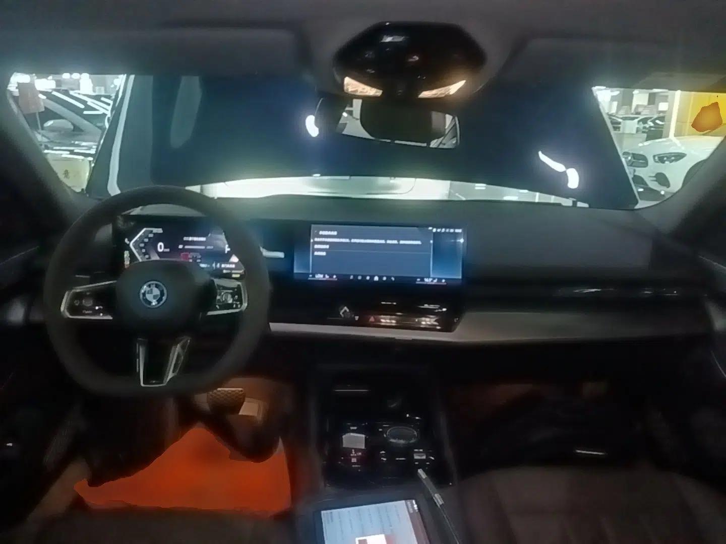 BMW i5 2024 eDrive 35L M Sport Package — миниатюра 12