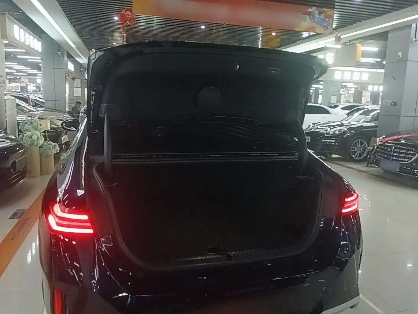 BMW i5 2024 eDrive 35L M Sport Package — миниатюра 22