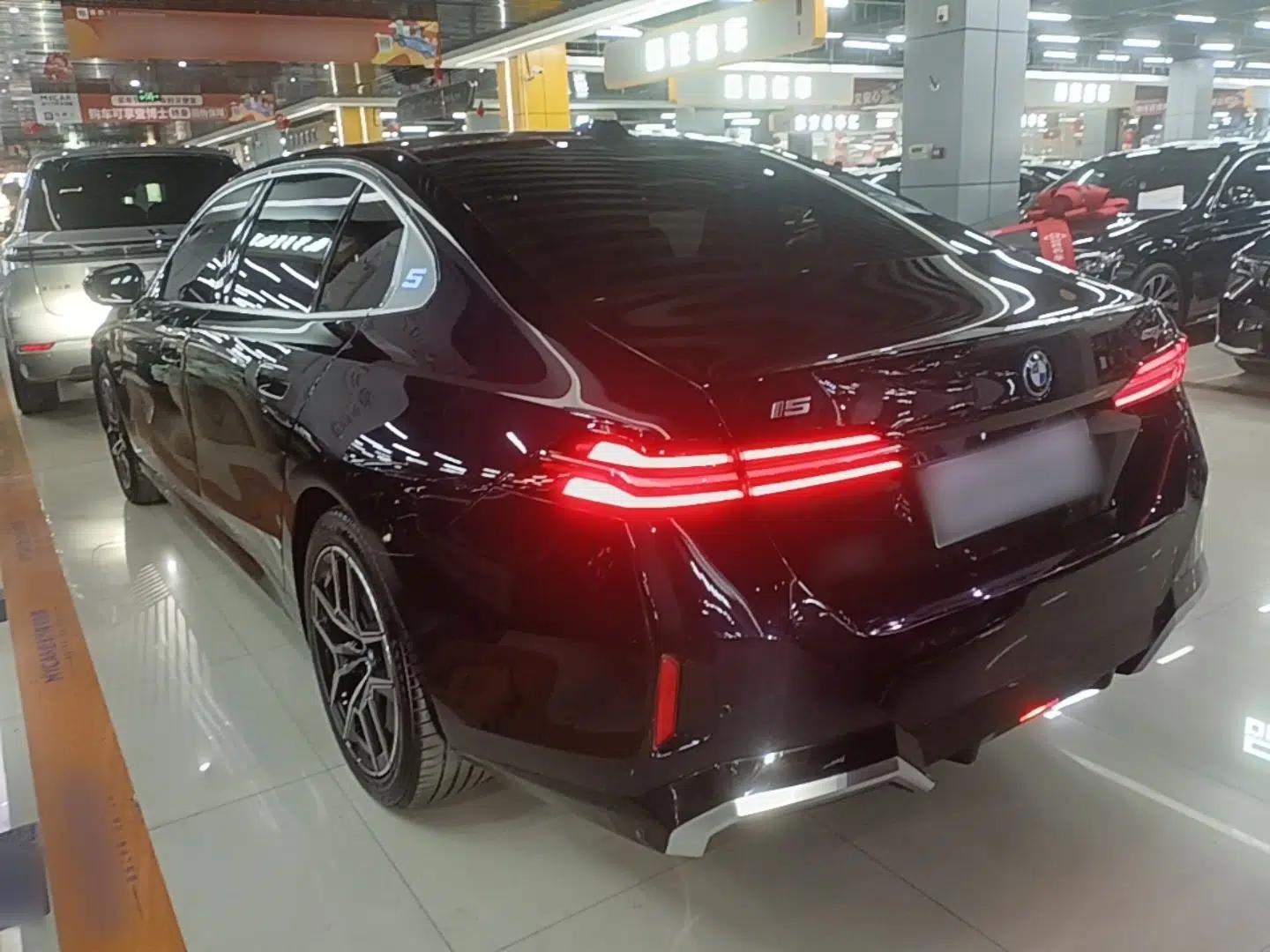 BMW i5 2024 eDrive 35L M Sport Package — миниатюра 4
