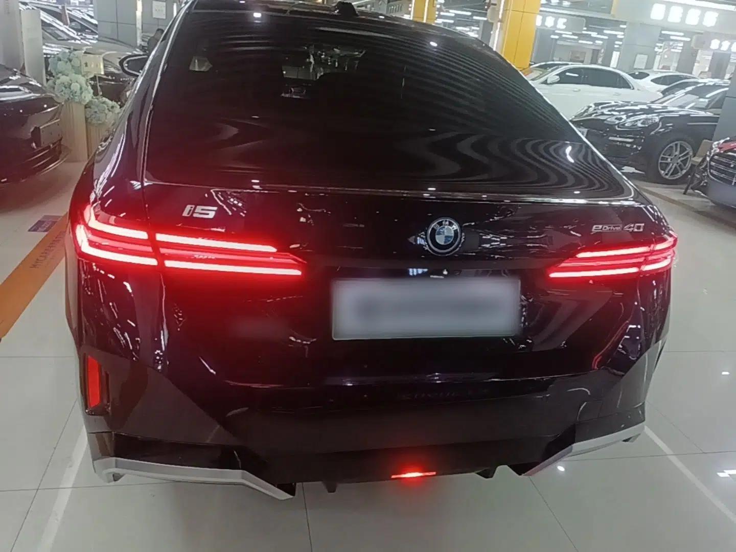 BMW i5 2024 eDrive 35L M Sport Package — миниатюра 5