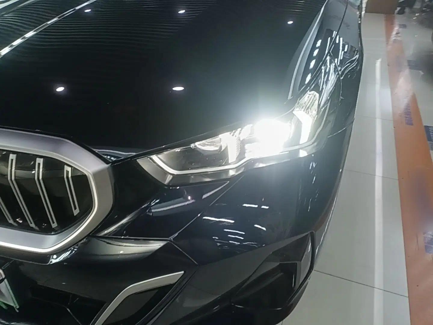 BMW i5 2024 eDrive 35L M Sport Package — миниатюра 8