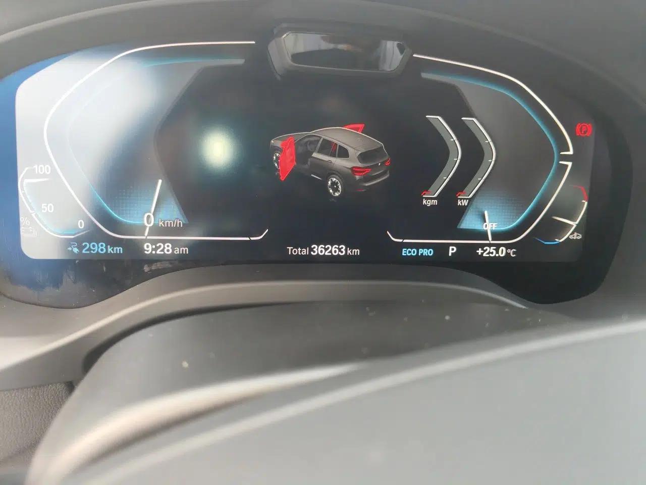 BMW iX3 2021 Leading Model — миниатюра 12