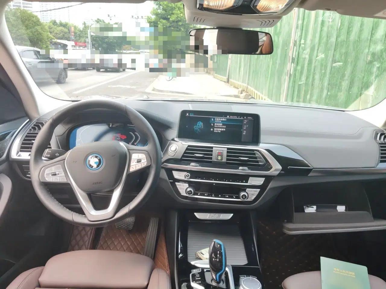 BMW iX3 2021 Leading Model — миниатюра 18