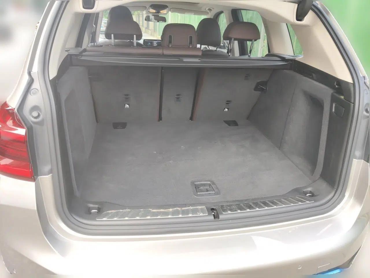 BMW iX3 2021 Leading Model — миниатюра 19