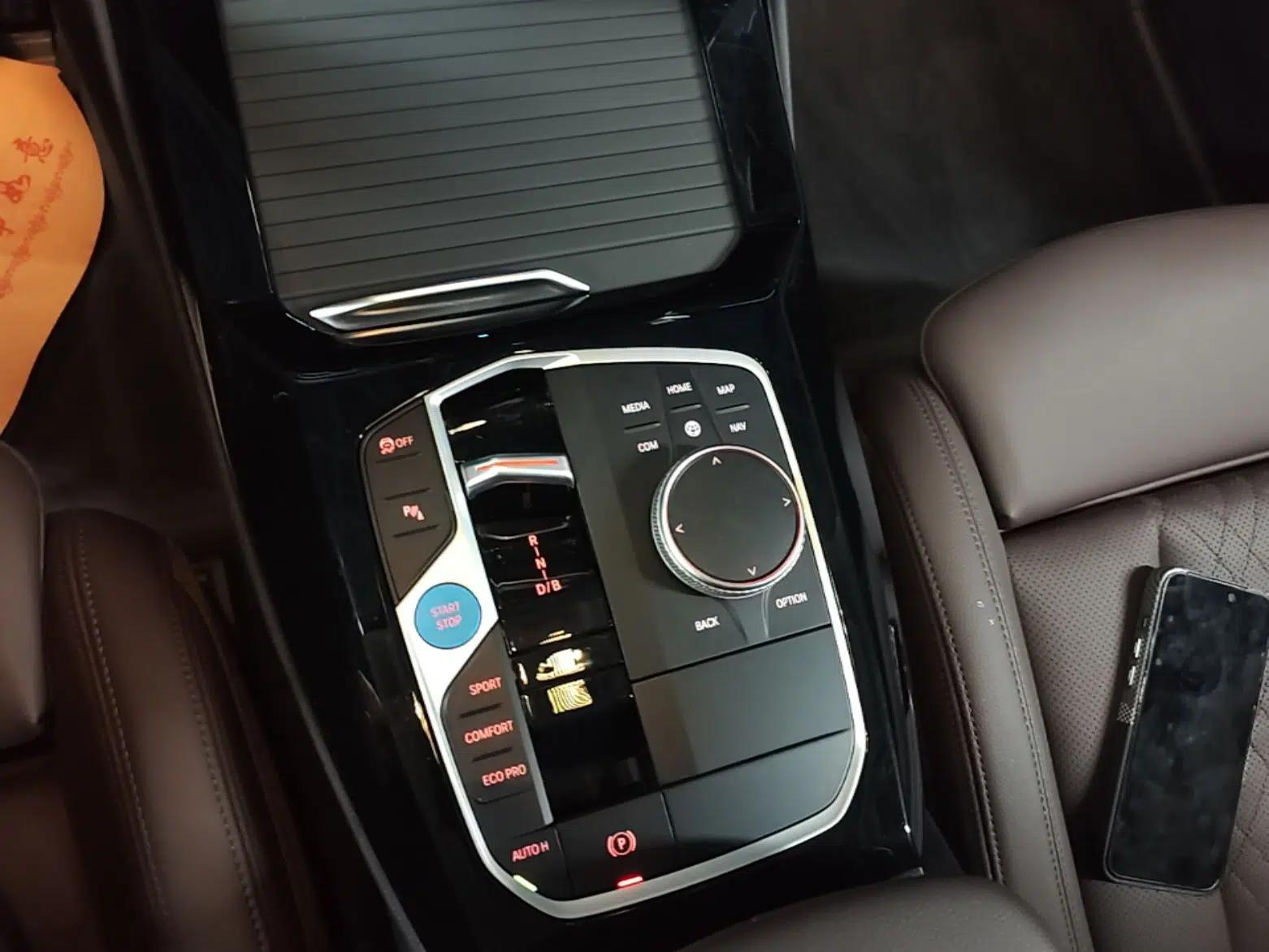 BMW iX3 2023 Leading Model — миниатюра 21